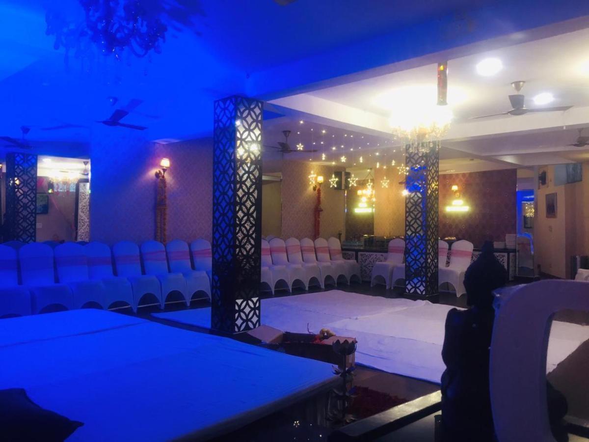 Hotel Anand Bhawan Neu-Delhi Exterior foto